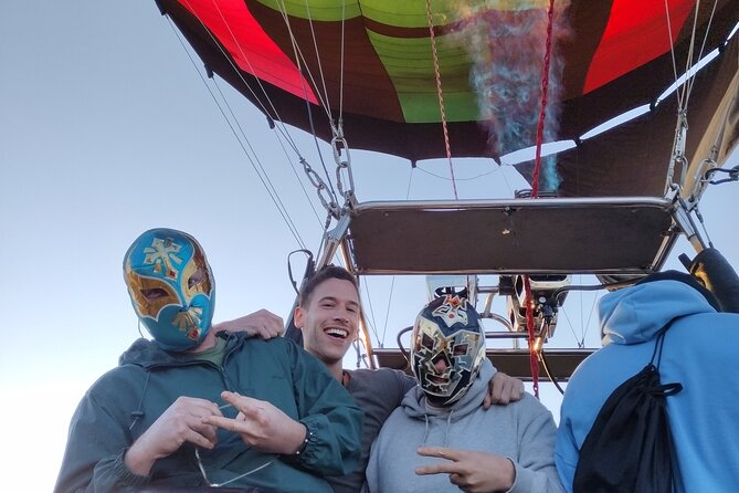 Hot Air Balloon Flight in Teotihuacán With Breakfast - Safety and Pre-flight Briefing