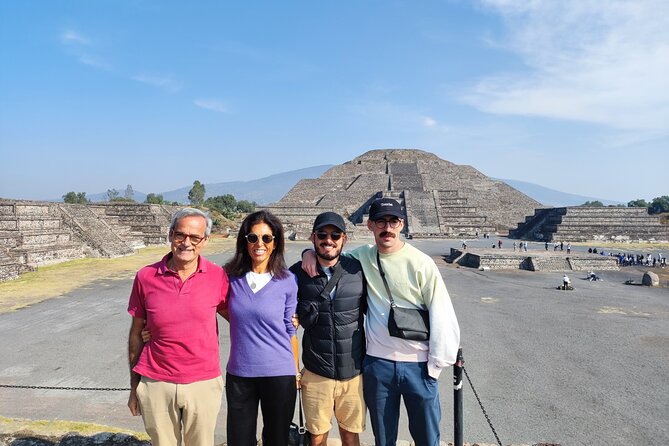 Hot Air Balloon Flight in Teotihuacán With Breakfast - Breakfast and Cultural Experience