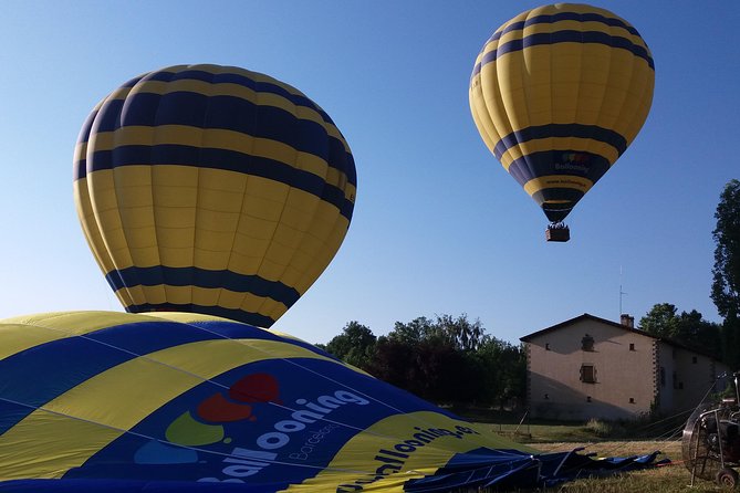 Hot-Air Balloon Flight Over Catalonia With Optional Pick-Up From Barcelona - The Sum Up