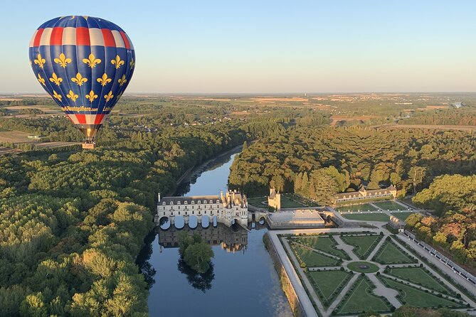 Hot Air Balloon Flight Over the Castle of Chenonceau / France - Overview and Experience