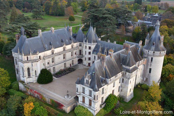Hot Air Balloon Flight Over the Castle of Chenonceau / France - Meeting and Pickup