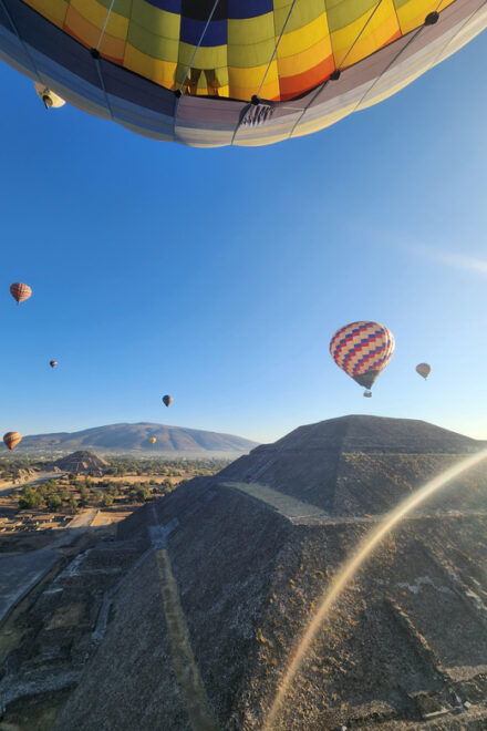 HOT AIR BALLOON +GUIDED TOUR IN THE SKY +BREAKFAST IN A CAVE - Breakfast Options