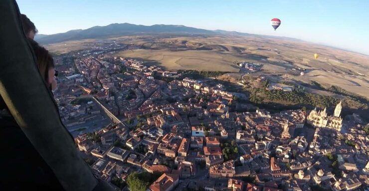 Hot Air Balloon Over Segovia & Hop-On&Hop-Off Touristic Bus - Good To Know