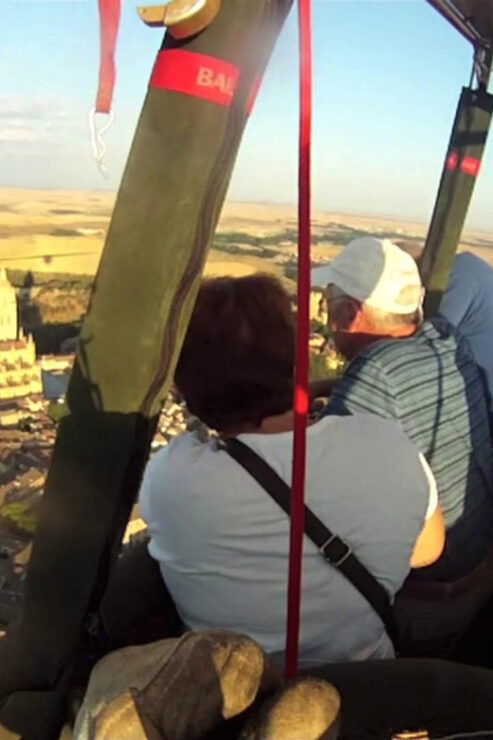 Hot Air Balloon Over Segovia & Hop-On&Hop-Off Touristic Bus - Itinerary and Duration