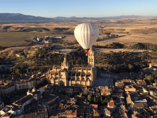Hot Air Balloon Over Segovia & Hop-On&Hop-Off Touristic Bus - Frequently Asked Questions