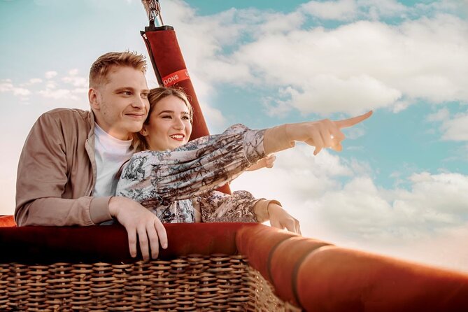 Hot Air Balloon Ride and Classic Land Rover Desert Ride in Dubai - Additional Information