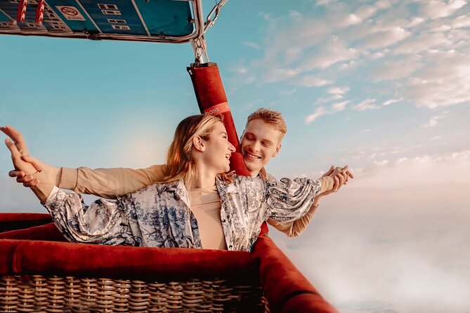 Hot Air Balloon Ride and Classic Land Rover Desert Ride in Dubai - Common Questions