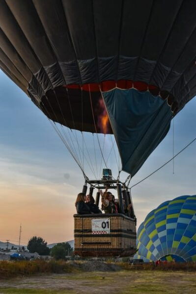 Hot Air Balloon Ride + Breakfast in a Cave + Transportation From CDMX - Hot Air Balloon Ride