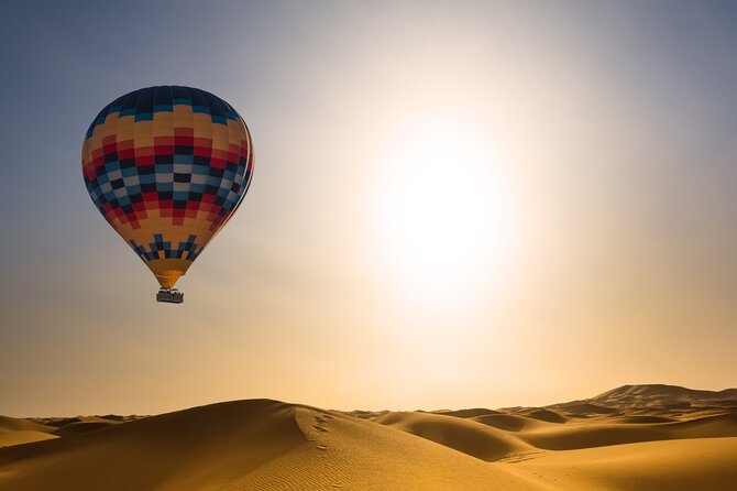 Hot Air Balloon Ride in Dubai With Breakfast and Transfers - Pricing and Group Size