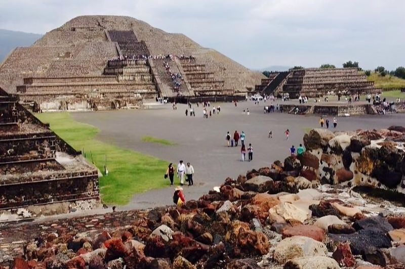 Hot Air Balloon Ride Over Teotihuacan Pyramids - Two hours to explore Teotihuacan on foot