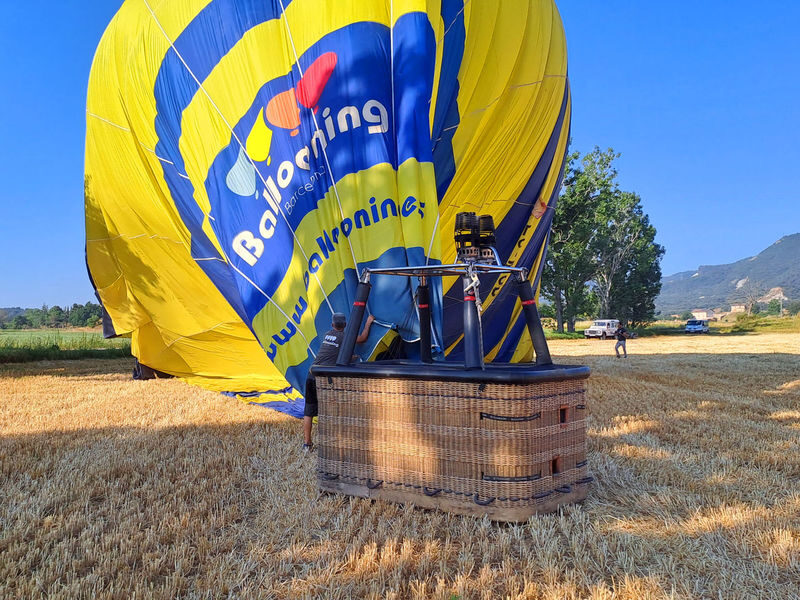 Hot air balloon ride with optional pick-up from Barcelona - Should you book this balloon ride?