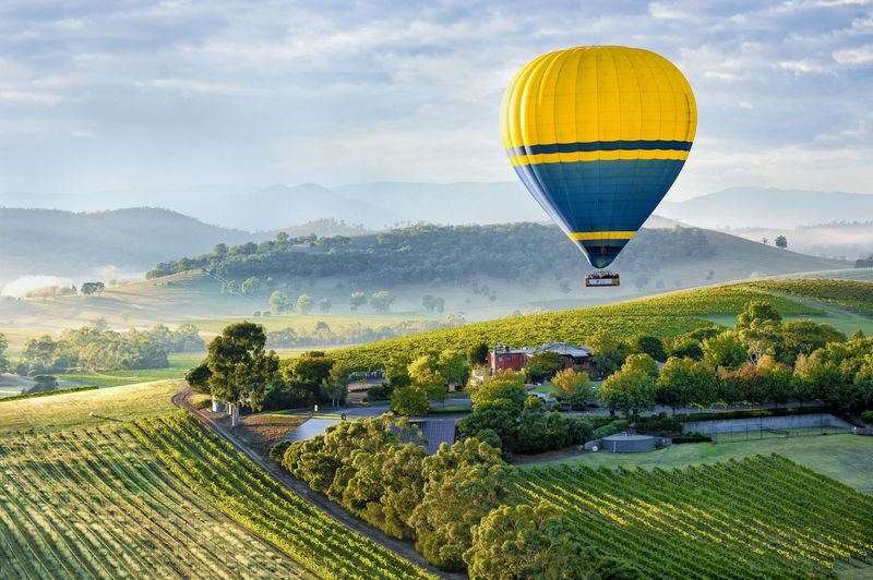 Hot Air Ballooning Experience in Yarra Valley - A sunrise flight above Yarra Valley