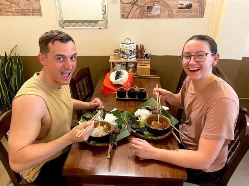 (HOT) Hanoi Guided Food and Train Street Tour with Local - Good To Know