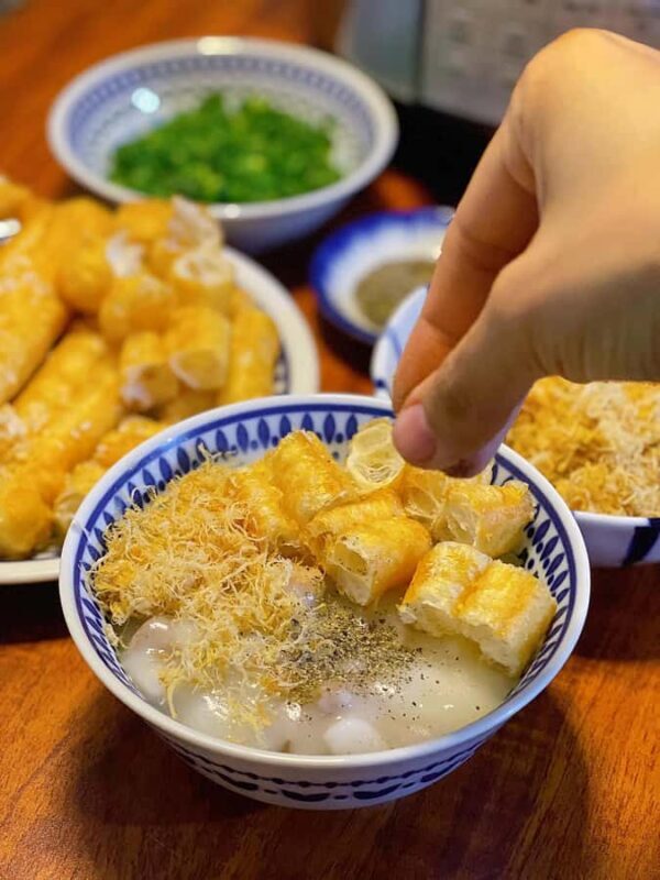 (HOT) Hanoi Guided Food and Train Street Tour with Local - Pricing and Value