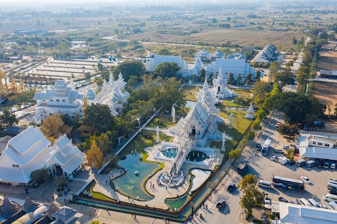 Hot Spring, White Temple, Blue Temple & Black Museum W/ Lunch - Common Questions