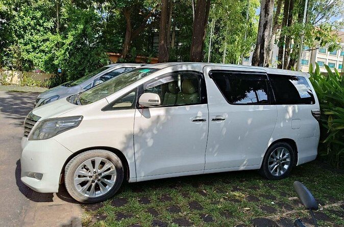 Hotel and Airport by Shuttle Minivan - The Real-World Experience