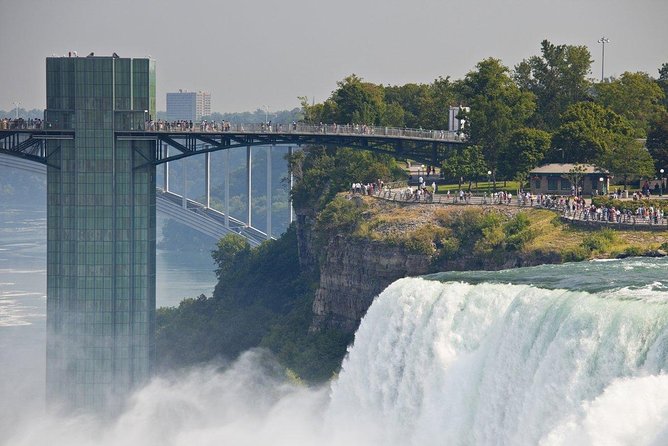 Hotel Pickup From Toronto to Niagara Falls, on - Pre-Booked Private Transfer for Convenience