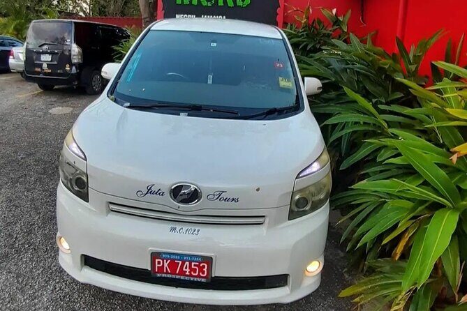 Hotels/AirBnb in Montego Bay Transportation Services and Transfer - What Is the Montego Bay Transportation Service Like?