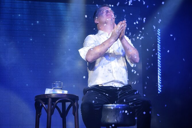 House of Illusion Magic Show With Drinks - Inclusions