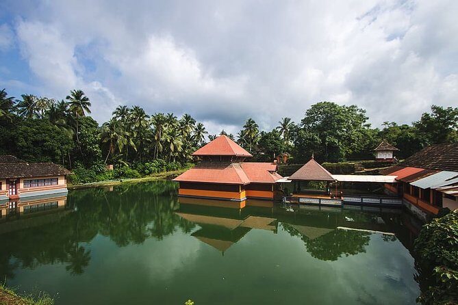 Houseboat Cruise in Bekal from Mangalore - A Deep Dive into the Bekal Houseboat Experience