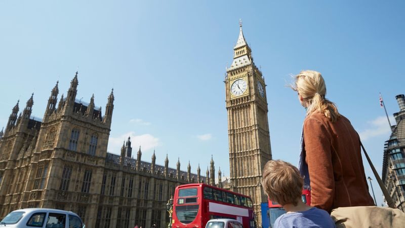 Houses of Parliament Tour in London - A working parliament inside a landmark