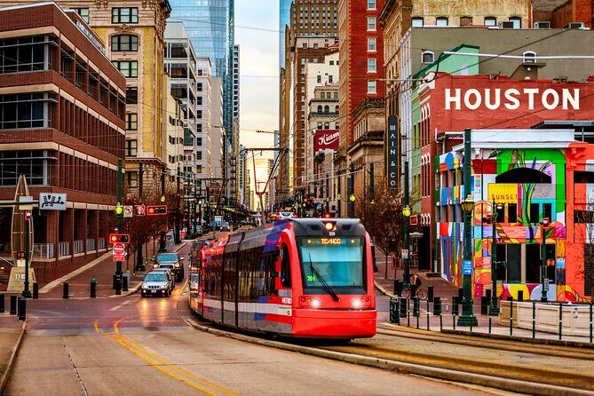 Houston guided tour & Heritage Museum - The Tour’s Beginning: A Cowboy Themed Welcome