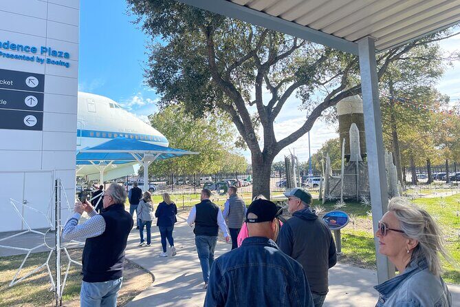 Houston NASA Space Center Ticket and Round-Trip Transportation - FAQ