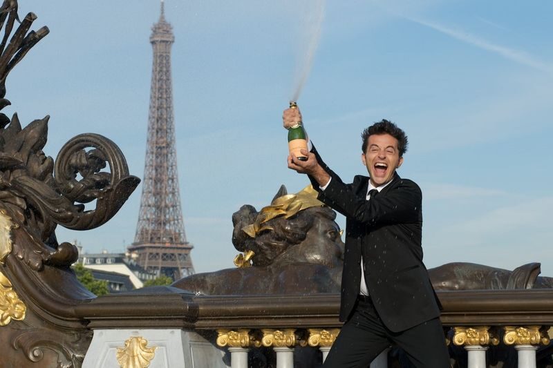 How To Become A Parisian In One Hour Comedy Show in Paris - A Paris lesson with punch lines