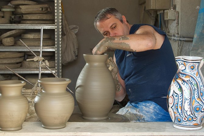 How to Make Handmade Tuscan Ceramic: a Course With a Master Potter in Montelupo - Family-Run Workshop in Montelupo