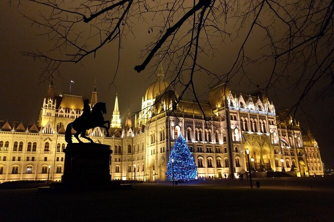 How Was the Past Changed, Tour in Budapest Downtown - Review and Rating