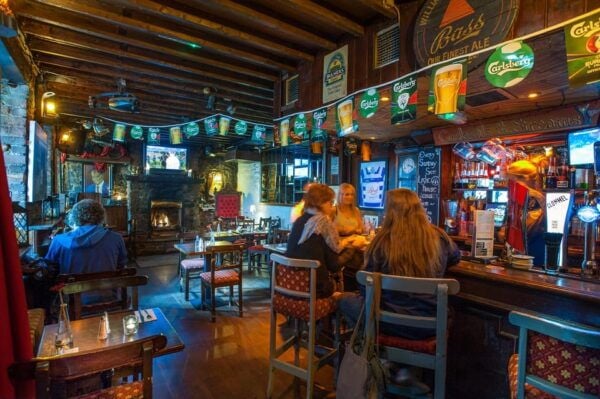 Howth, Dublin: Private Irish Pub Rental With Drinks and Food - Tips for Enjoying the Pub