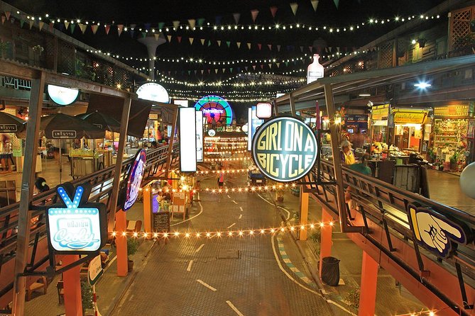 Hua Hin by Night in a Samlor (Trishaw) Including Thai Seafood Dinner - Indulging in Authentic Thai Seafood Delights