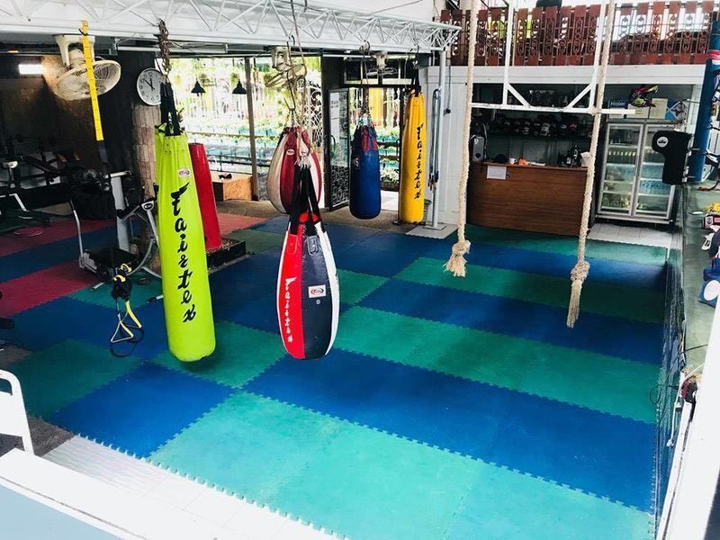 Hua Hin Muay Thai (Thai Boxing) Class by Thai Boxing Garden Hua hin - A full hour, not just a quick boxing demonstration