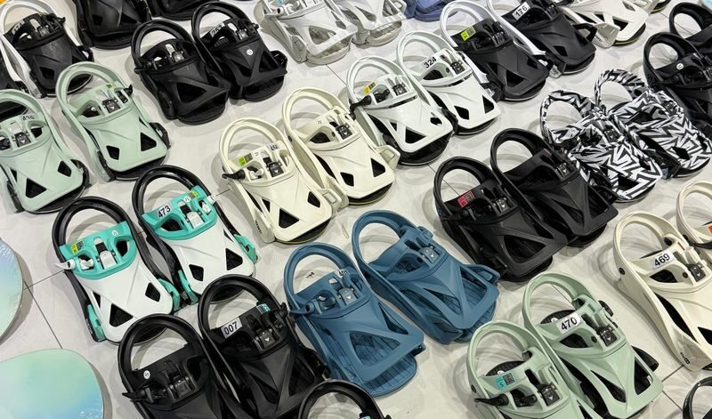 Huafa Ice and Snow Miracle Snow66 Ski Equipment Rental & Ski Instructor Services - Value, service and small trade-offs