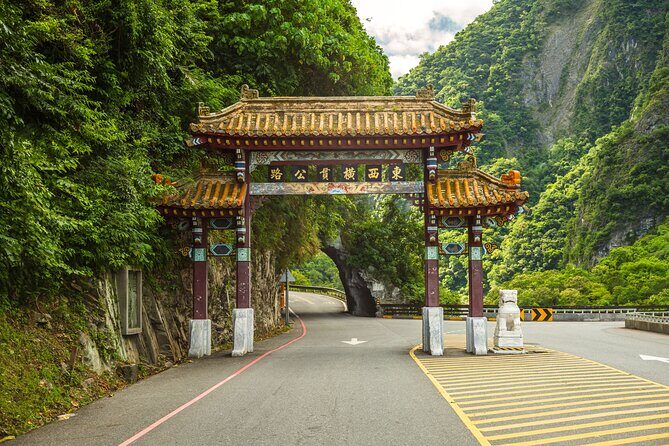 Hualien Taroko National Park Guided Tour - Exploring the Itinerary in Detail