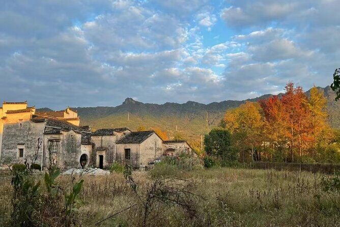 Huangshan or Hongcun and Xidi or Qiyun Mountain Day Tour - The Sum Up