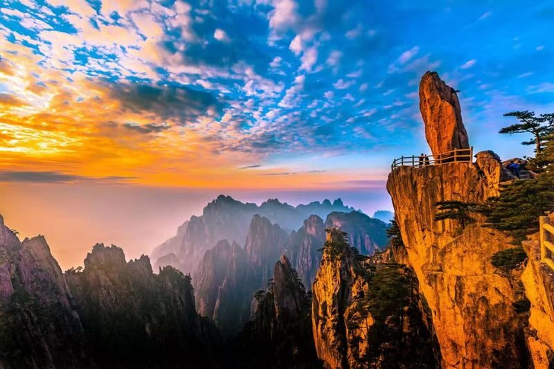 Huangshan Welcoming Pine One-Day Tour - The round-trip format may solve a real transport headache