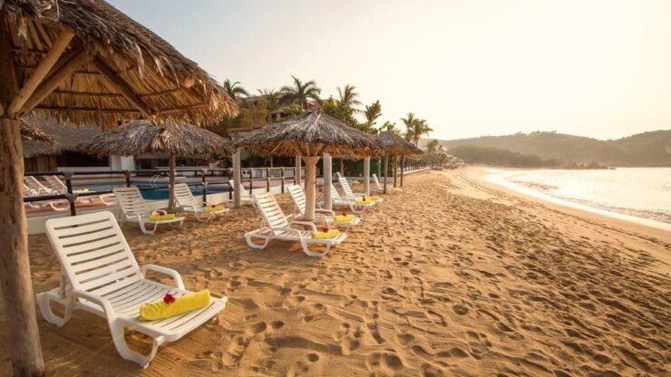 Huatulco: 7 Bays Boat Tour With Snorkeling and Lunch - Experience Highlights