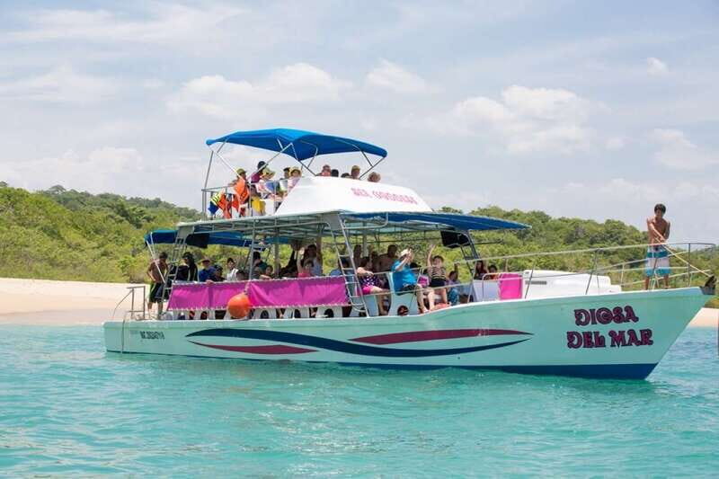 Huatulco: Bays Boat Tour with Snorkeling and Hotel Pickup - Authentic Experiences That Matter