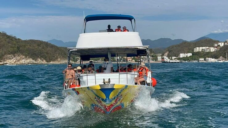 Huatulco: Premium Boat Tour With Snorkel Experience. - Itinerary and Activities