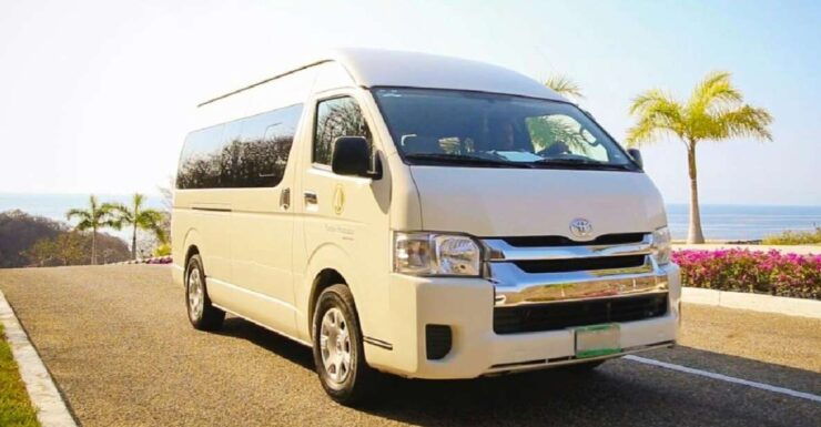 Huatulco: Round-Trip Shared Airport Transfer - Activity Details