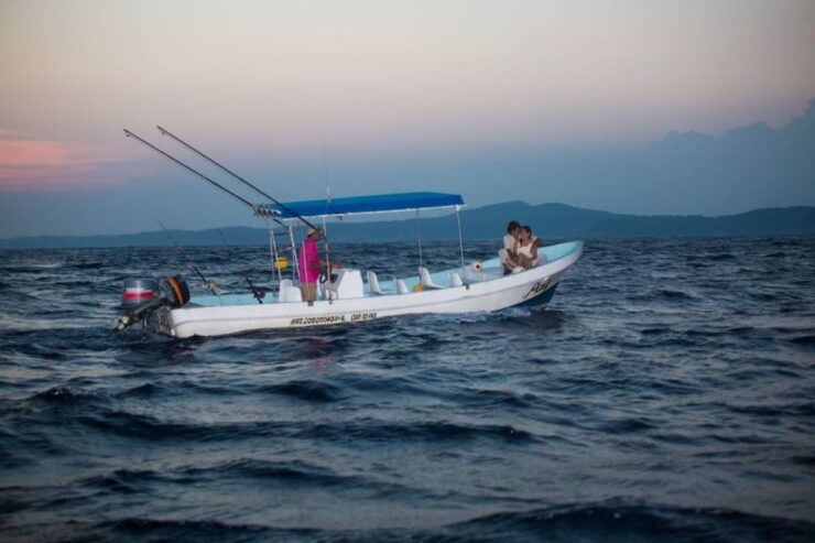 Huatulco: Sunset Boat Tour - Booking Details