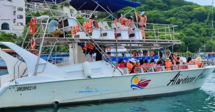 Huatulco: Tour of the Bays by Boat - Experience