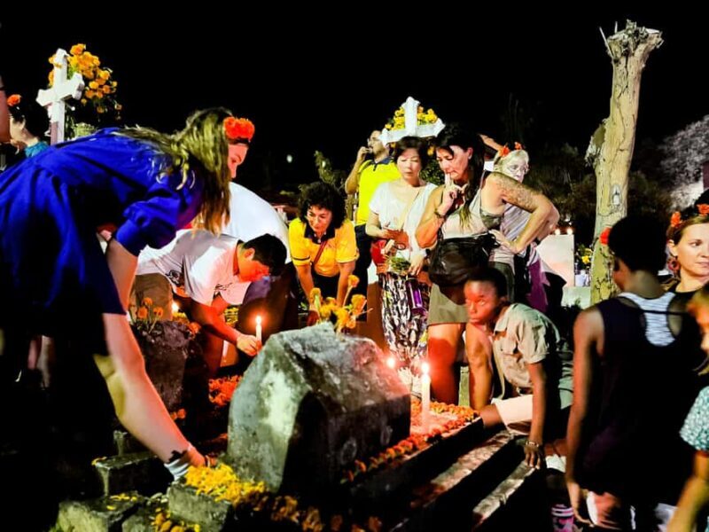Huatulco: Zapotec Animas Nighttime Experience of the Day of the Dead. - The Experience in Detail
