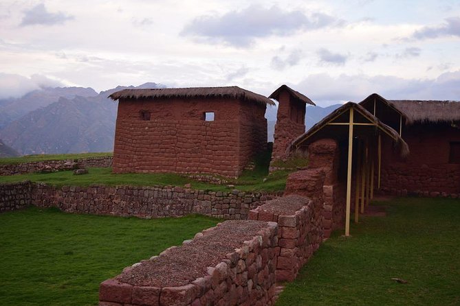Huchuy Qosqo Trek to Machu Picchu 3 Days - Huaynas Expeditions - Meeting and Pickup