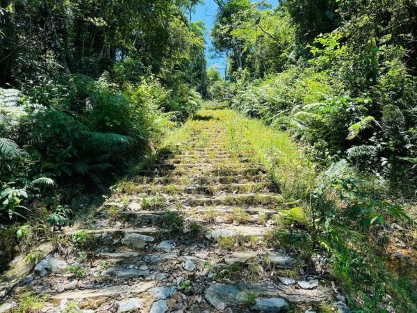 Hue: A Luoi Hamburger Hill and Ta Oi Village Private Tour - Booking and Cancellation Policy