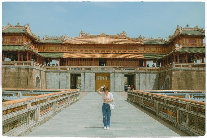 Hue Ancient Capital City Sightseeing Tour With Scenic Coastal - The Food and Dining Experience