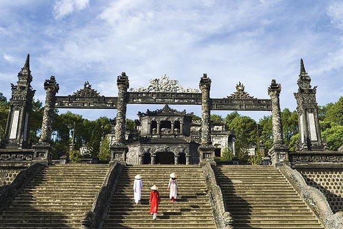Hue Citadal - The Imperial City Tour 1 Day From Hoi An Ancient Town - Common Questions