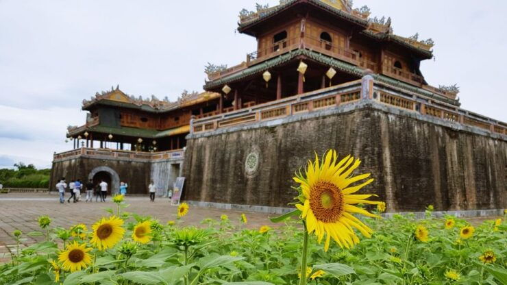 Hue Citadel Exploring With Royal Lunch Private Tour - Tour Duration and Starting Times