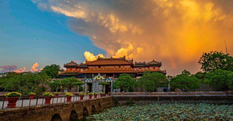 Hue: City Day-Trip by Private Car & English-Speaking Driver - Imperial City: Headquarters of the Nguyen Kings